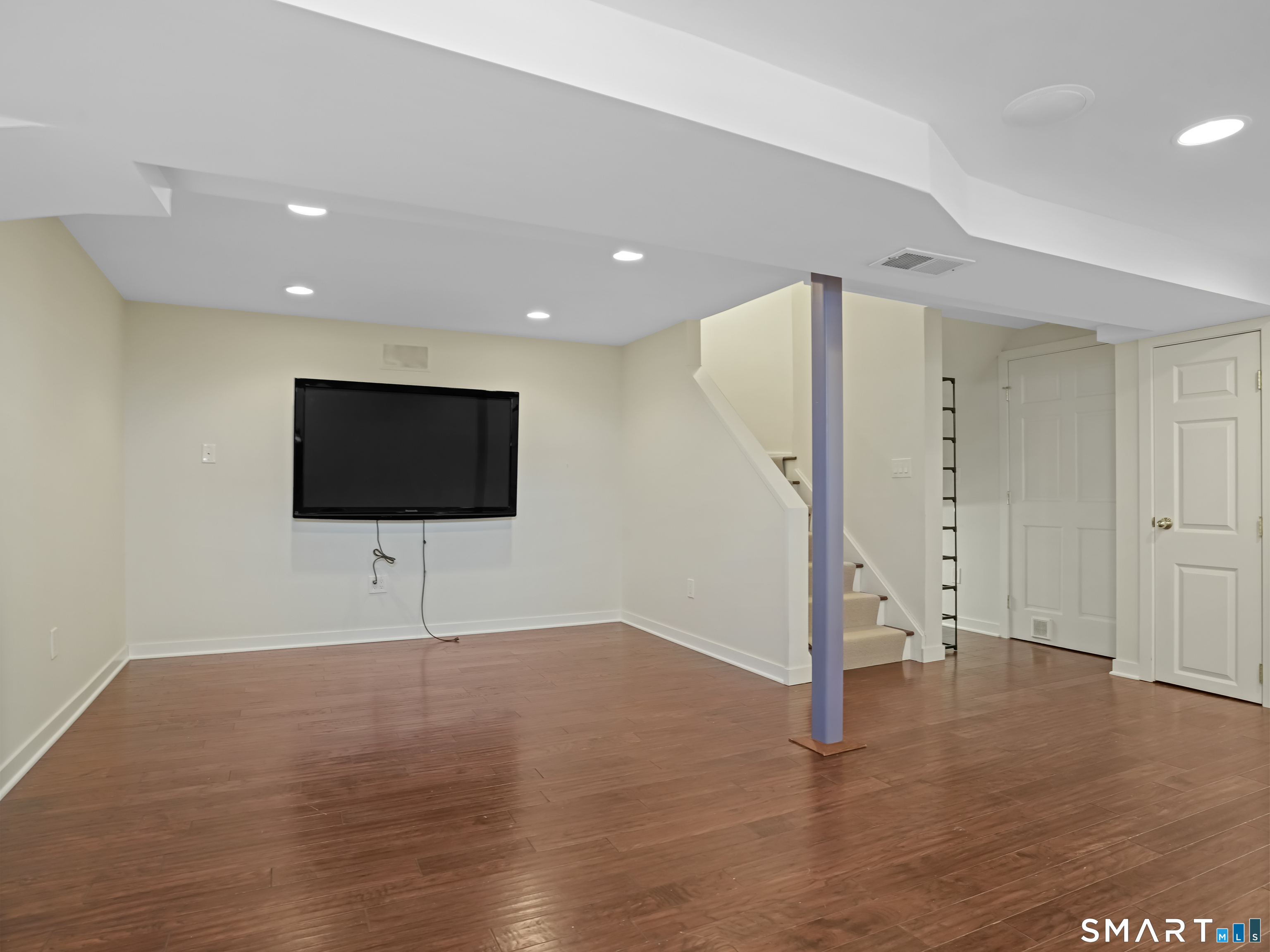 86 Forest Street New Canaan CT 06840