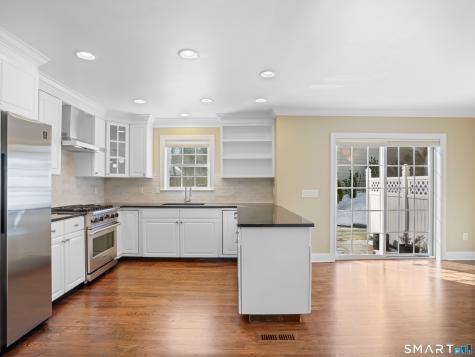 86 Forest Street New Canaan CT 06840