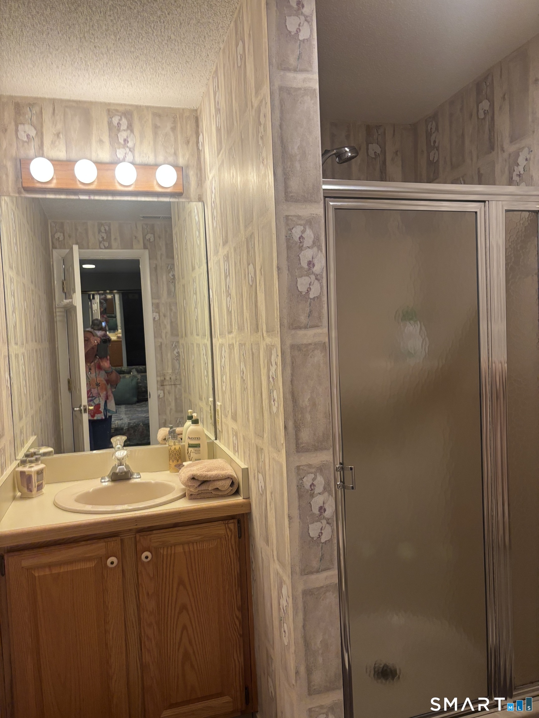 33 Brittania Drive Danbury CT 06811