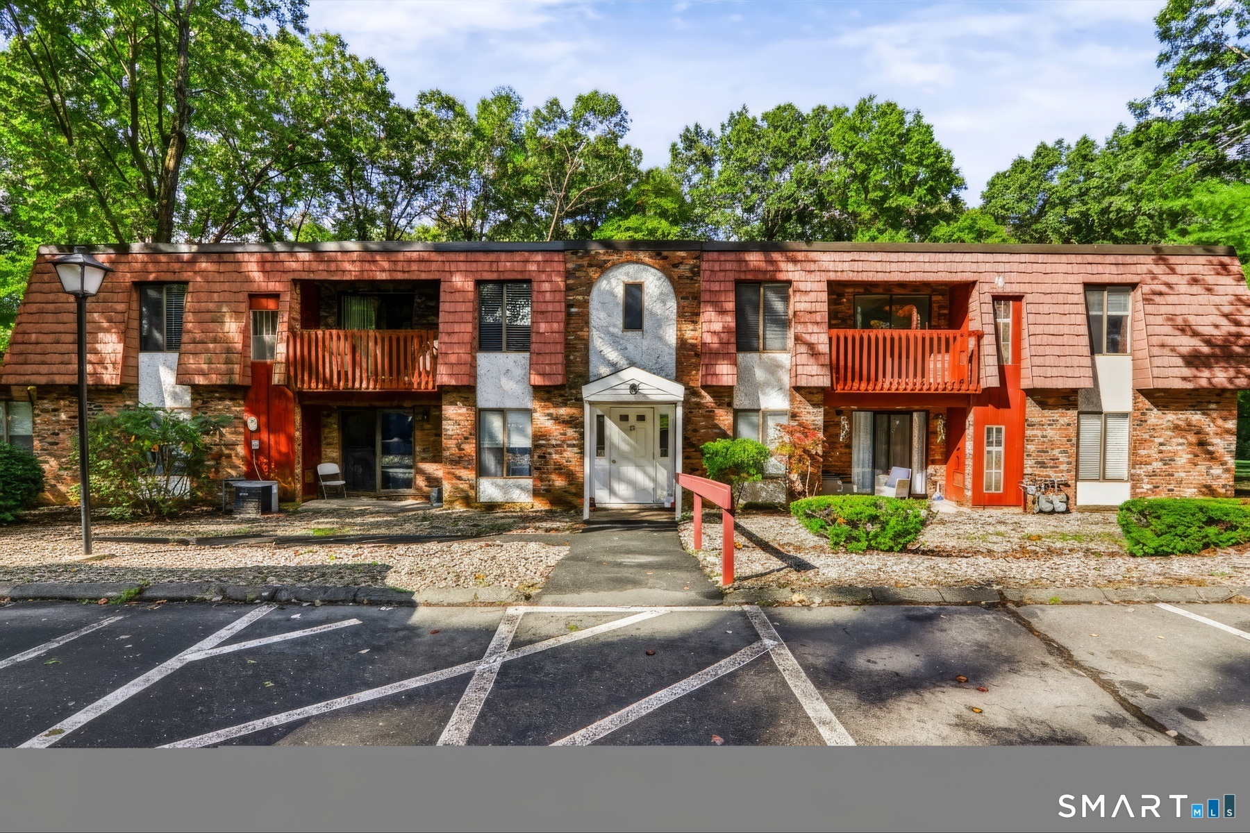 35 Woodsedge Drive Newington CT 06111