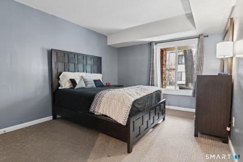 35 Woodsedge Drive Newington CT 06111