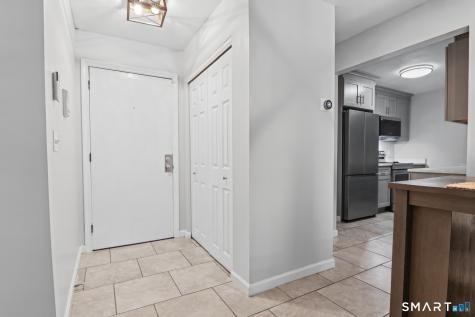35 Woodsedge Drive Newington CT 06111