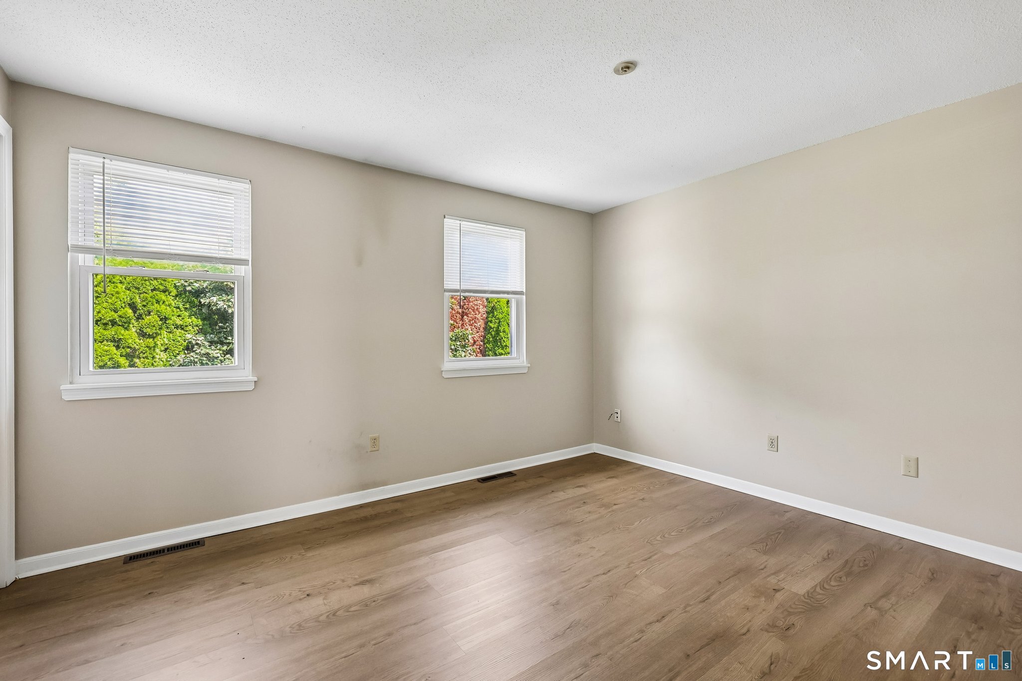 1 East Gate Lane Hamden CT 06514
