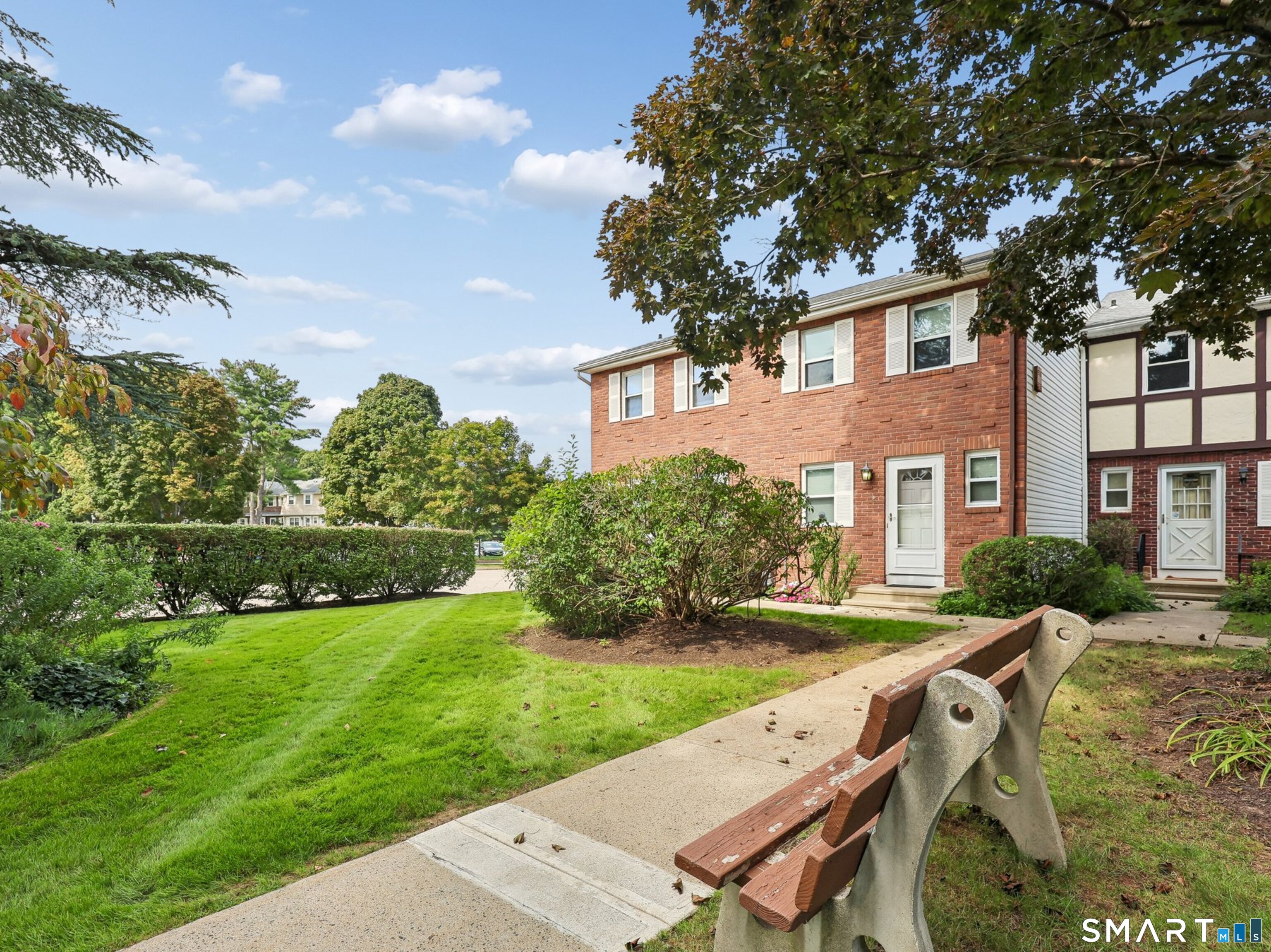 1 East Gate Lane Hamden CT 06514