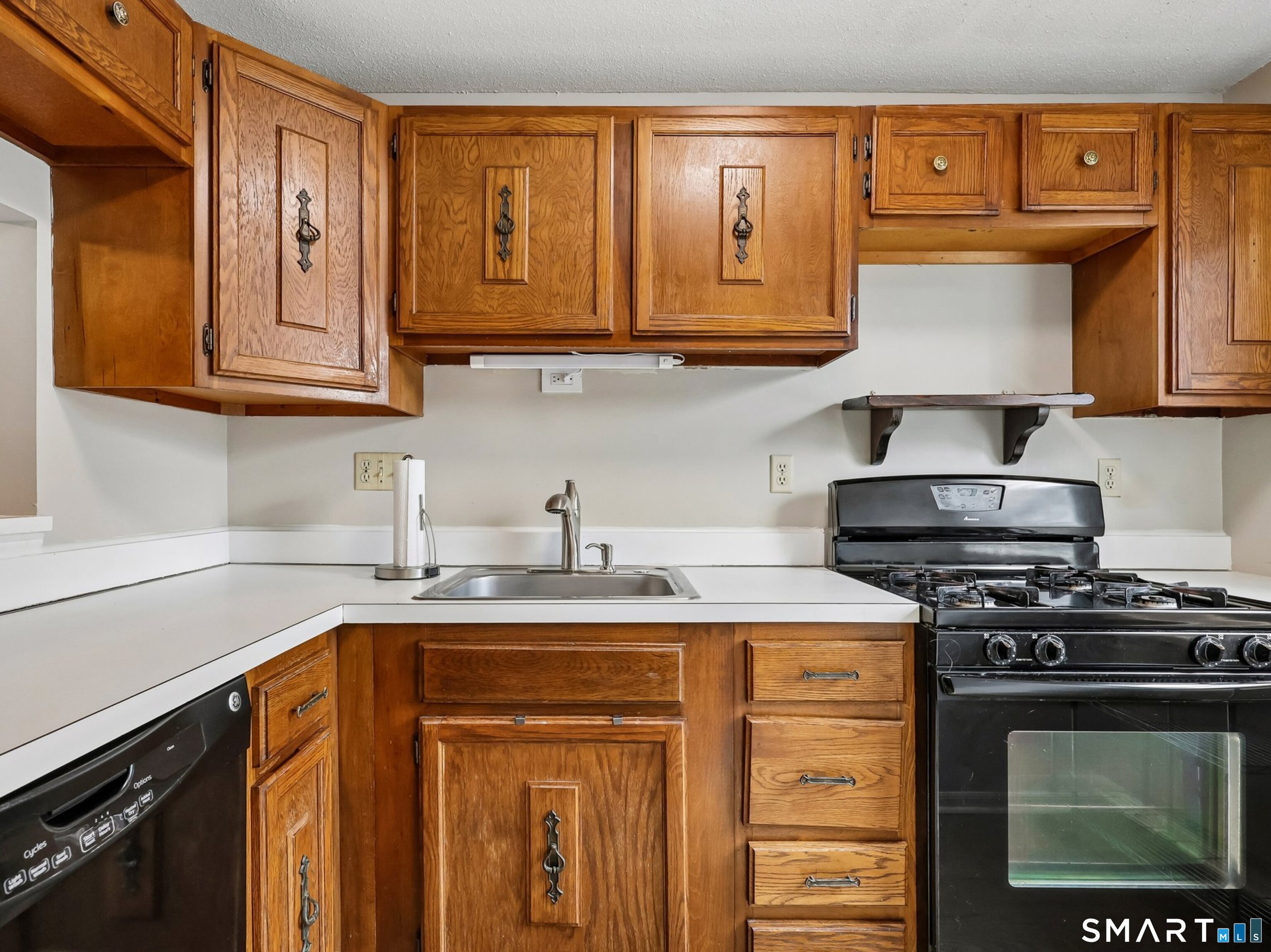 1 East Gate Lane Hamden CT 06514