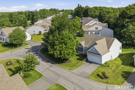 567 Inverness Court Oxford CT 06478
