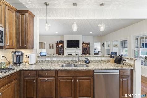 567 Inverness Court Oxford CT 06478