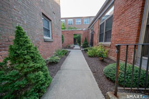 319 New Britain Road Berlin CT 06037
