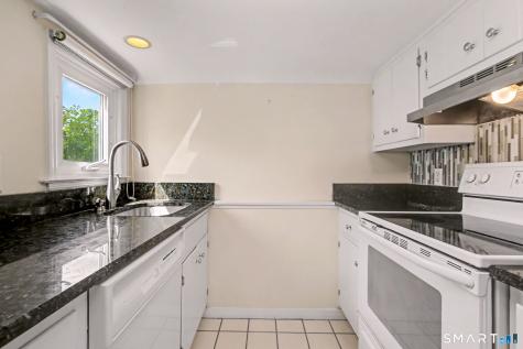 24 Saint Johns Place New Canaan CT 06840
