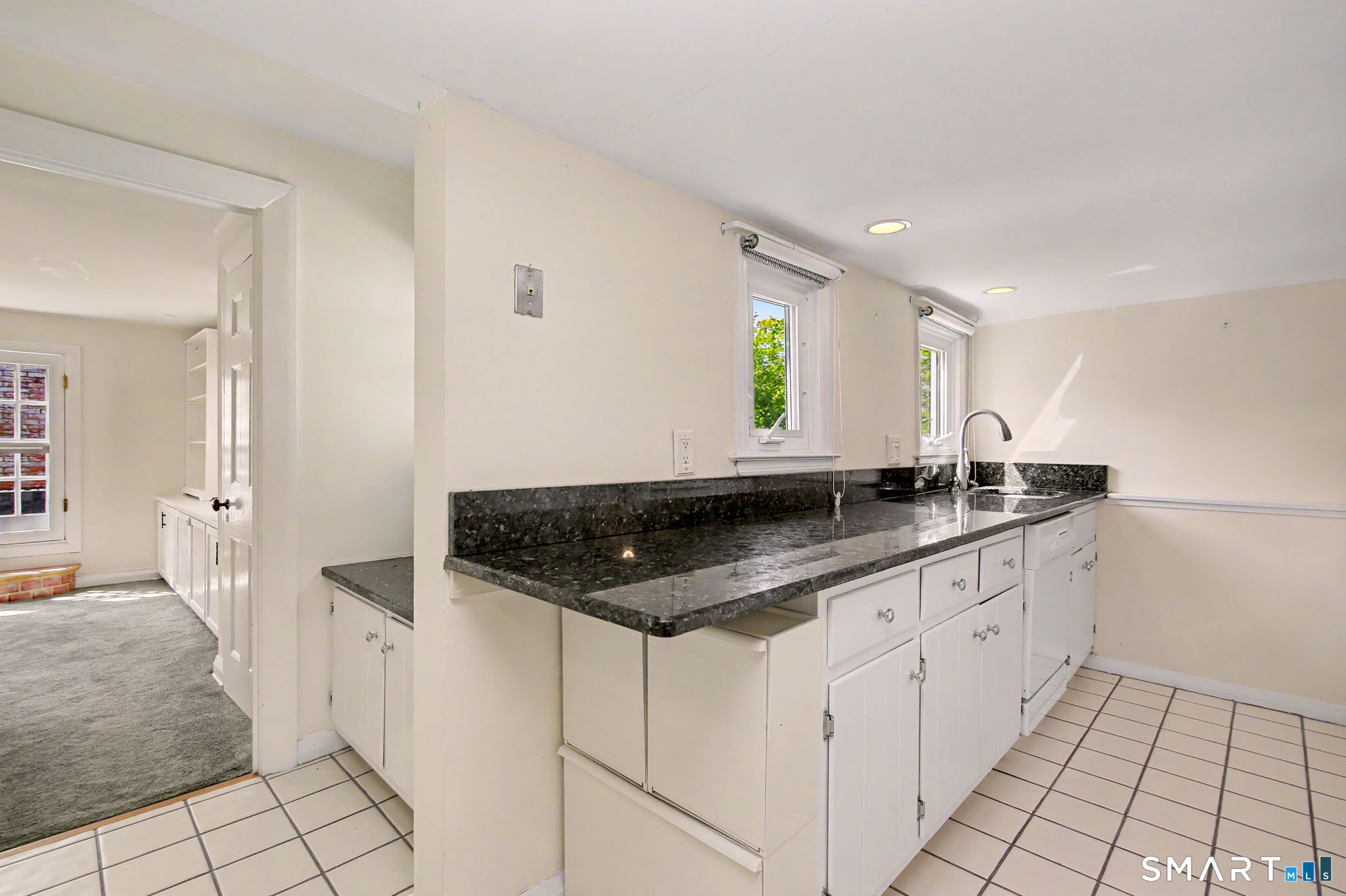 24 Saint Johns Place New Canaan CT 06840