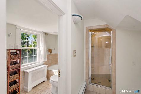 24 Saint Johns Place New Canaan CT 06840