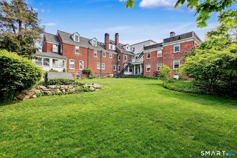 24 Saint Johns Place New Canaan CT 06840
