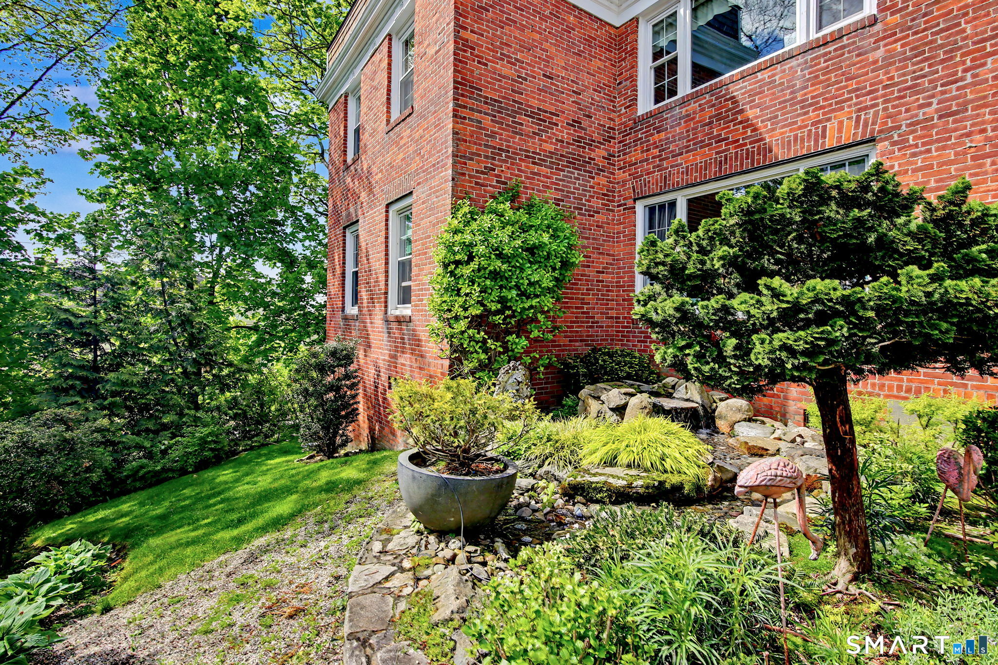 24 Saint Johns Place New Canaan CT 06840