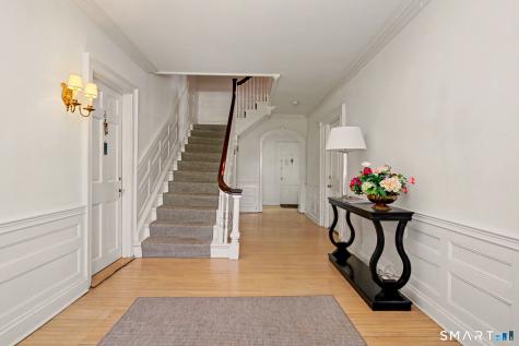 24 Saint Johns Place New Canaan CT 06840