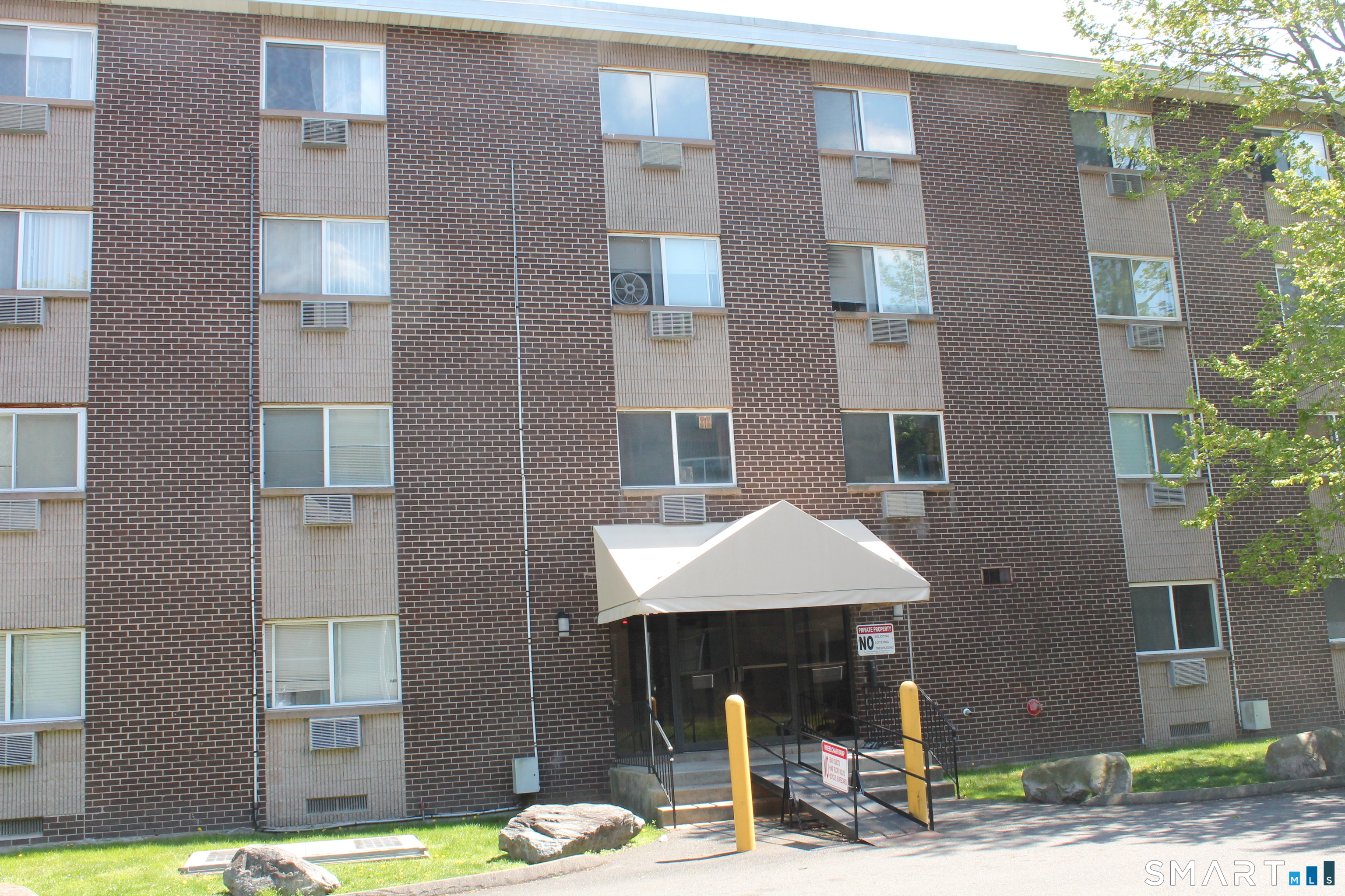 80 Claudia Drive West Haven CT 06516