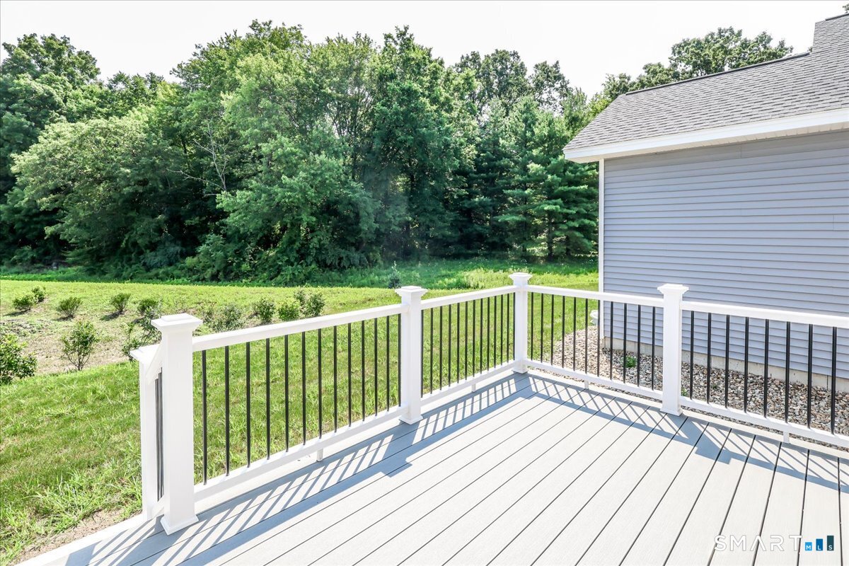 8 Fieldstone Court Bethel CT 06801