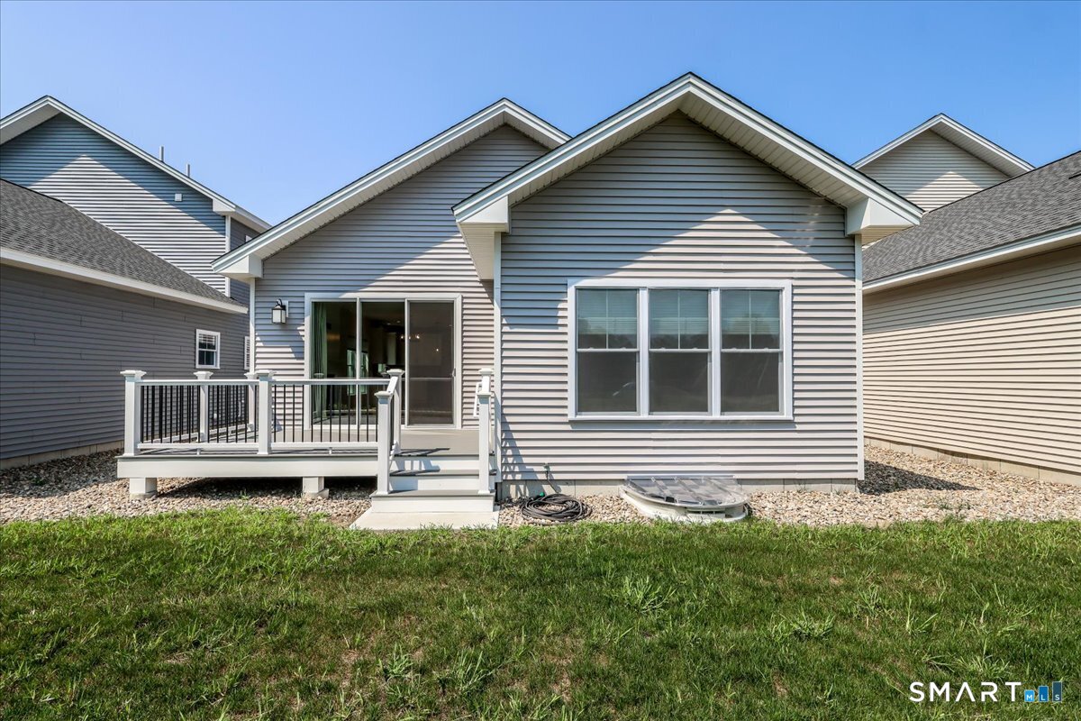 8 Fieldstone Court Bethel CT 06801
