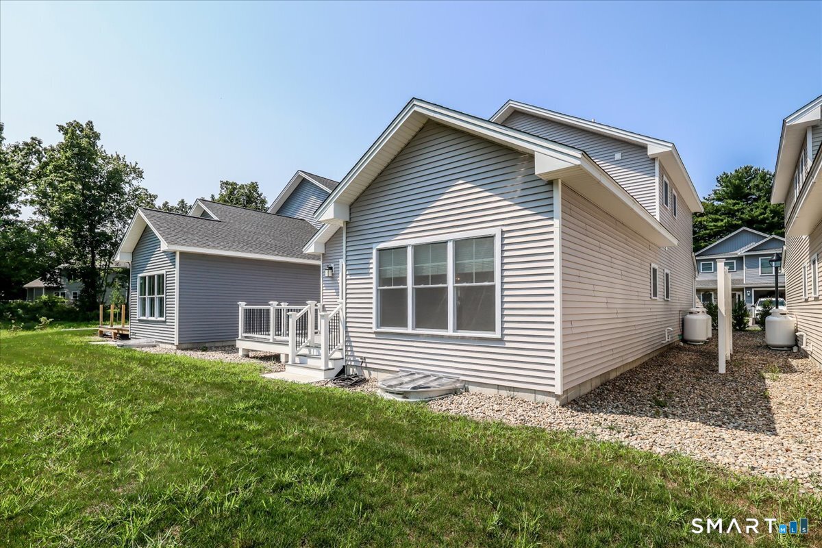 8 Fieldstone Court Bethel CT 06801