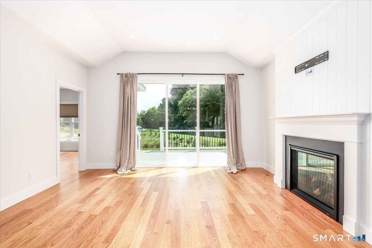 8 Fieldstone Court Bethel CT 06801