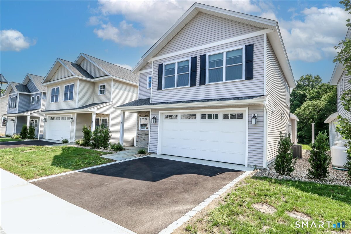 8 Fieldstone Court Bethel CT 06801