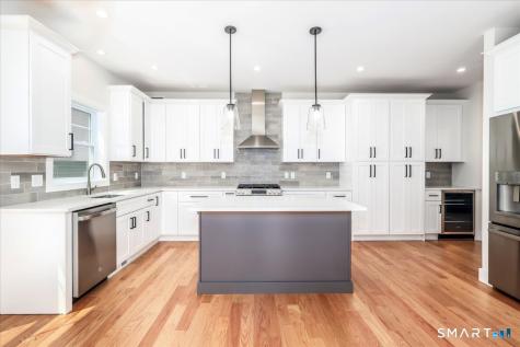 8 Fieldstone Court Bethel CT 06801