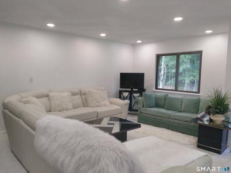 943 High Path Road Windsor CT 06095