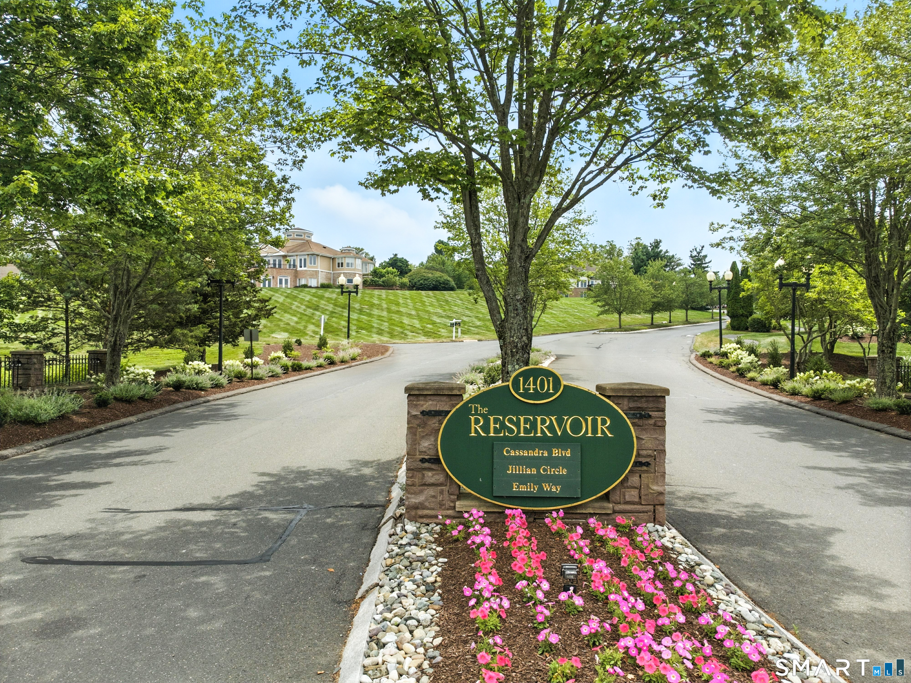 60 Cassandra Boulevard West Hartford CT 06107