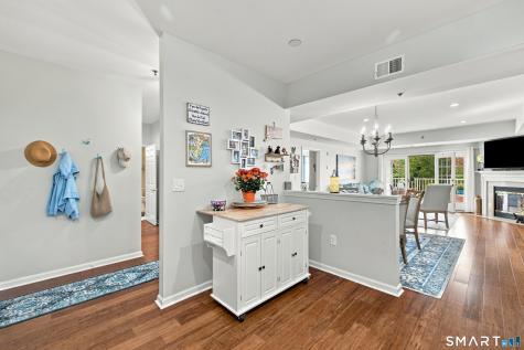 60 Cassandra Boulevard West Hartford CT 06107
