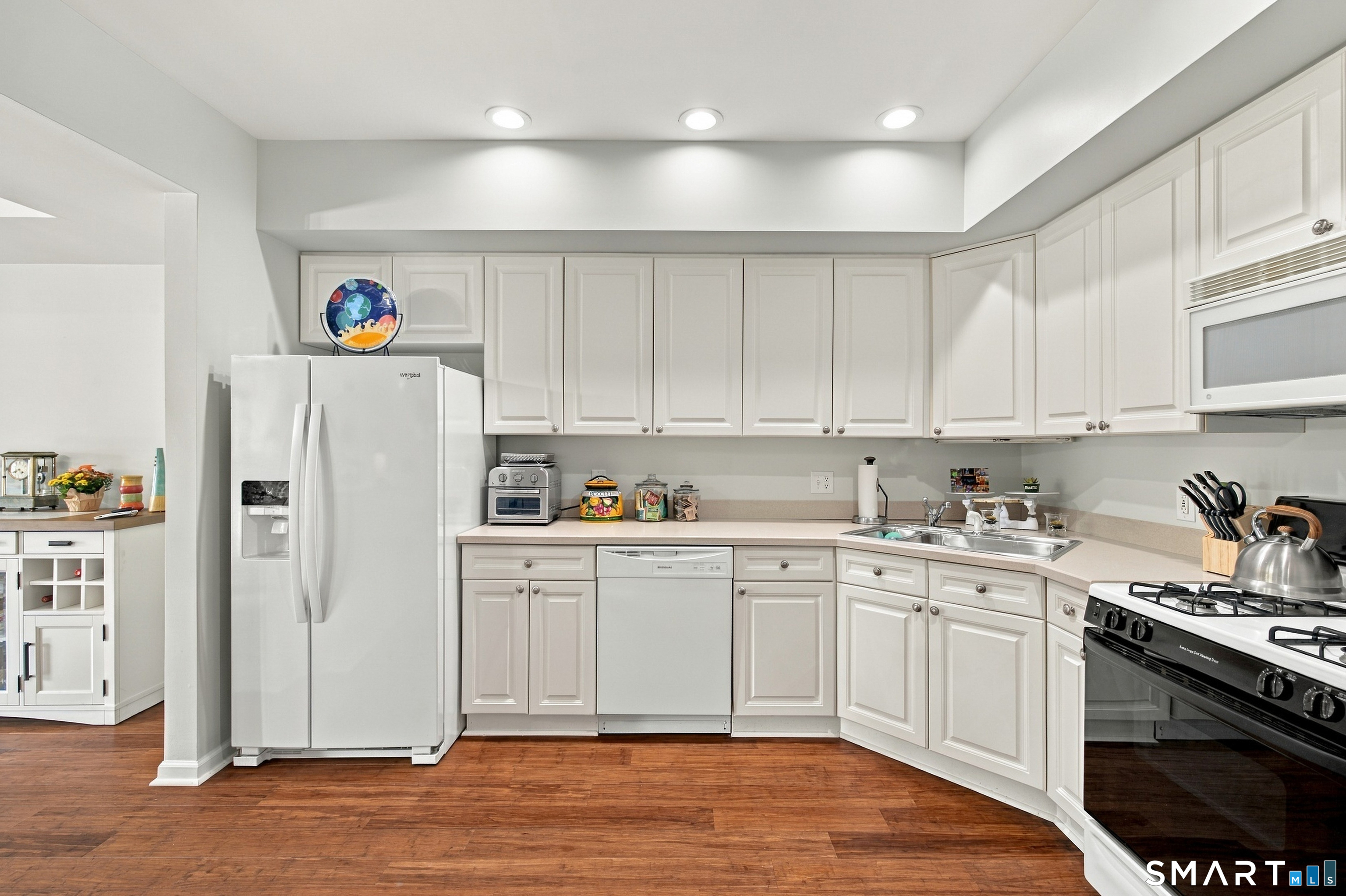 60 Cassandra Boulevard West Hartford CT 06107