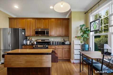35 Maura Lane Danbury CT 06810