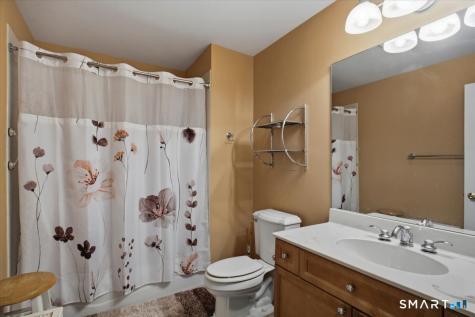 35 Maura Lane Danbury CT 06810
