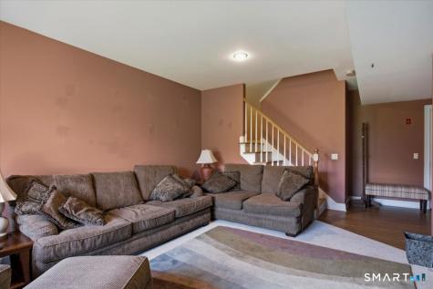 35 Maura Lane Danbury CT 06810