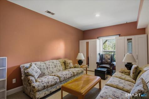 35 Maura Lane Danbury CT 06810