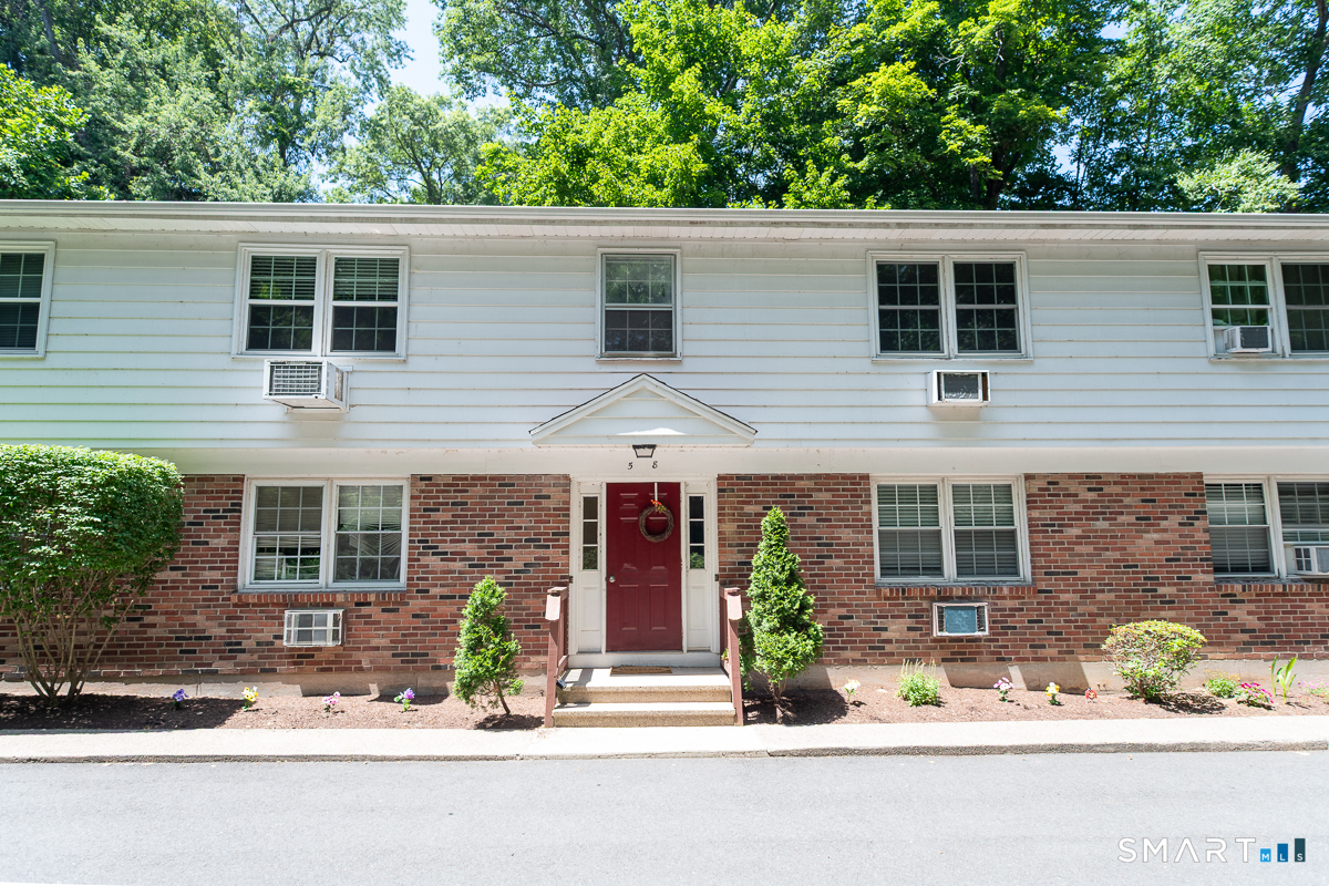 646 Howe Avenue Shelton CT 06484