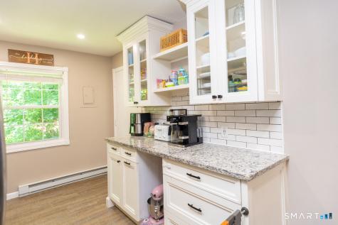646 Howe Avenue Shelton CT 06484