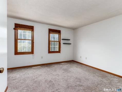 21 White Tail Lane Wallingford CT 06492
