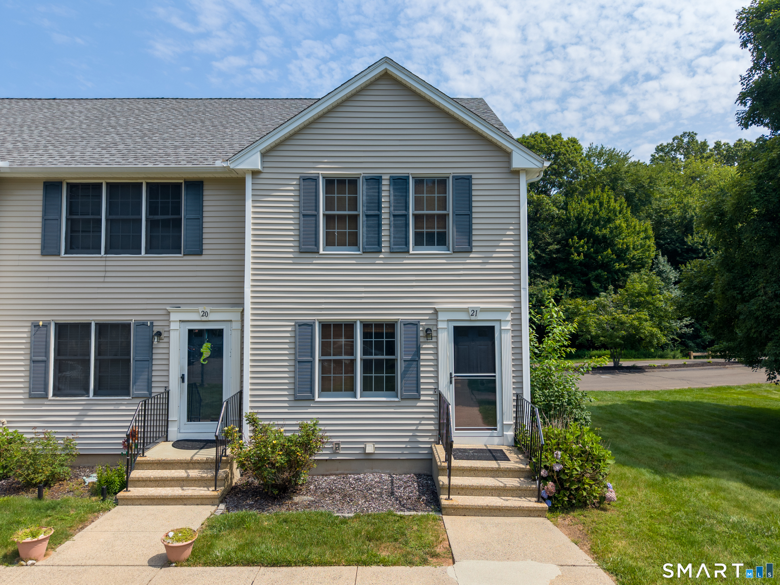 21 White Tail Lane Wallingford CT 06492