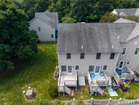 21 White Tail Lane Wallingford CT 06492