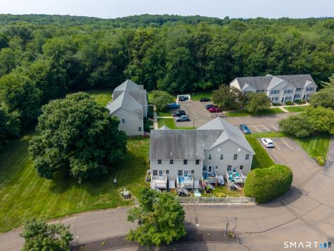 21 White Tail Lane Wallingford CT 06492