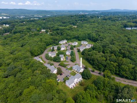 21 White Tail Lane Wallingford CT 06492