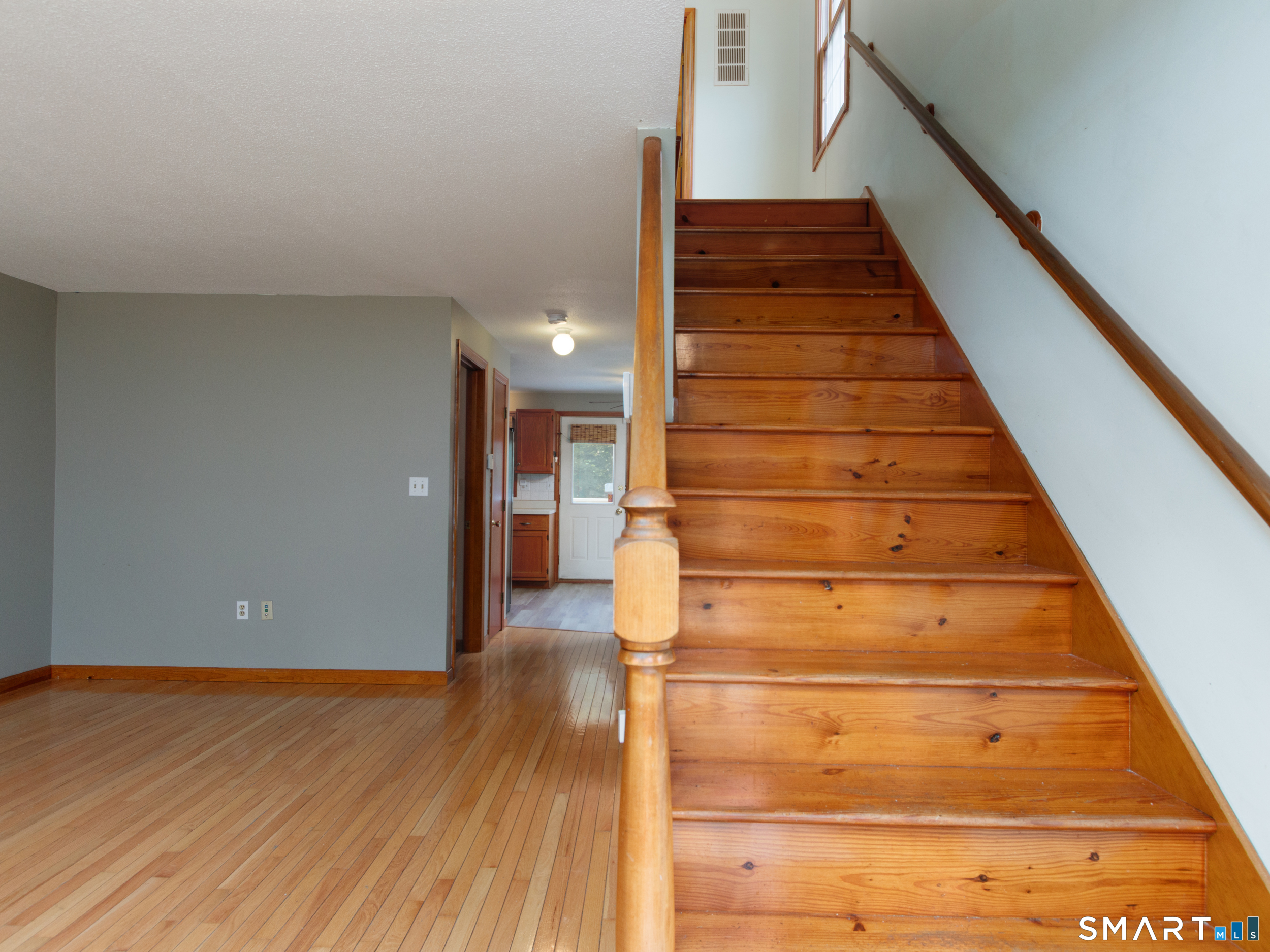 21 White Tail Lane Wallingford CT 06492