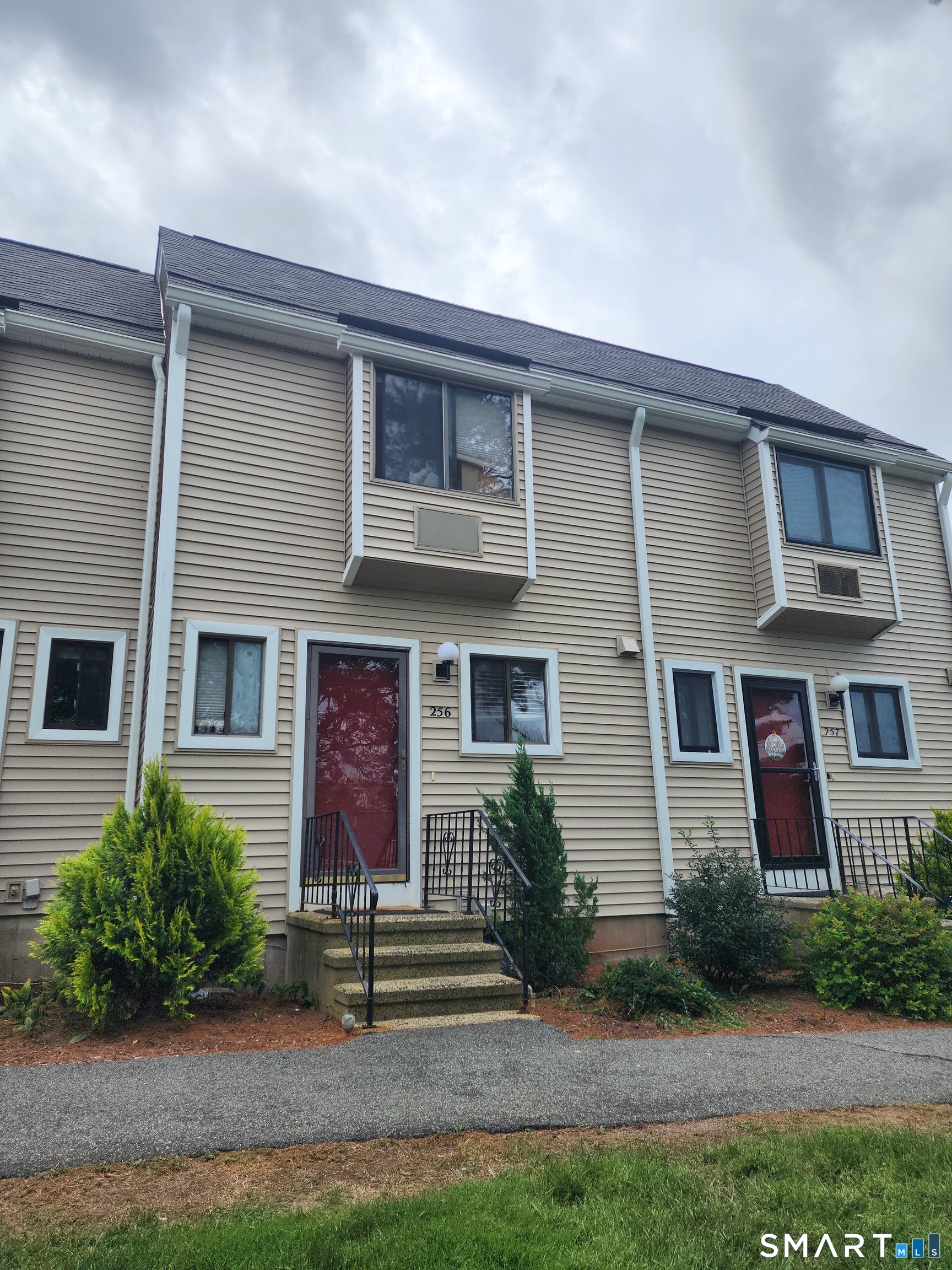256 Sterling Village Meriden CT 06450