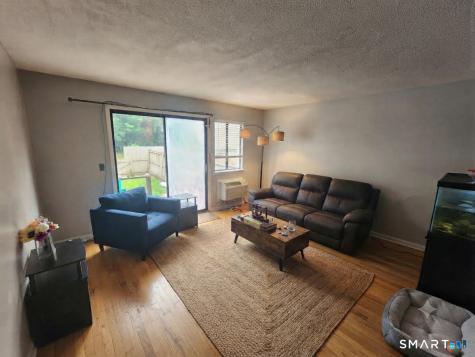 256 Sterling Village Meriden CT 06450