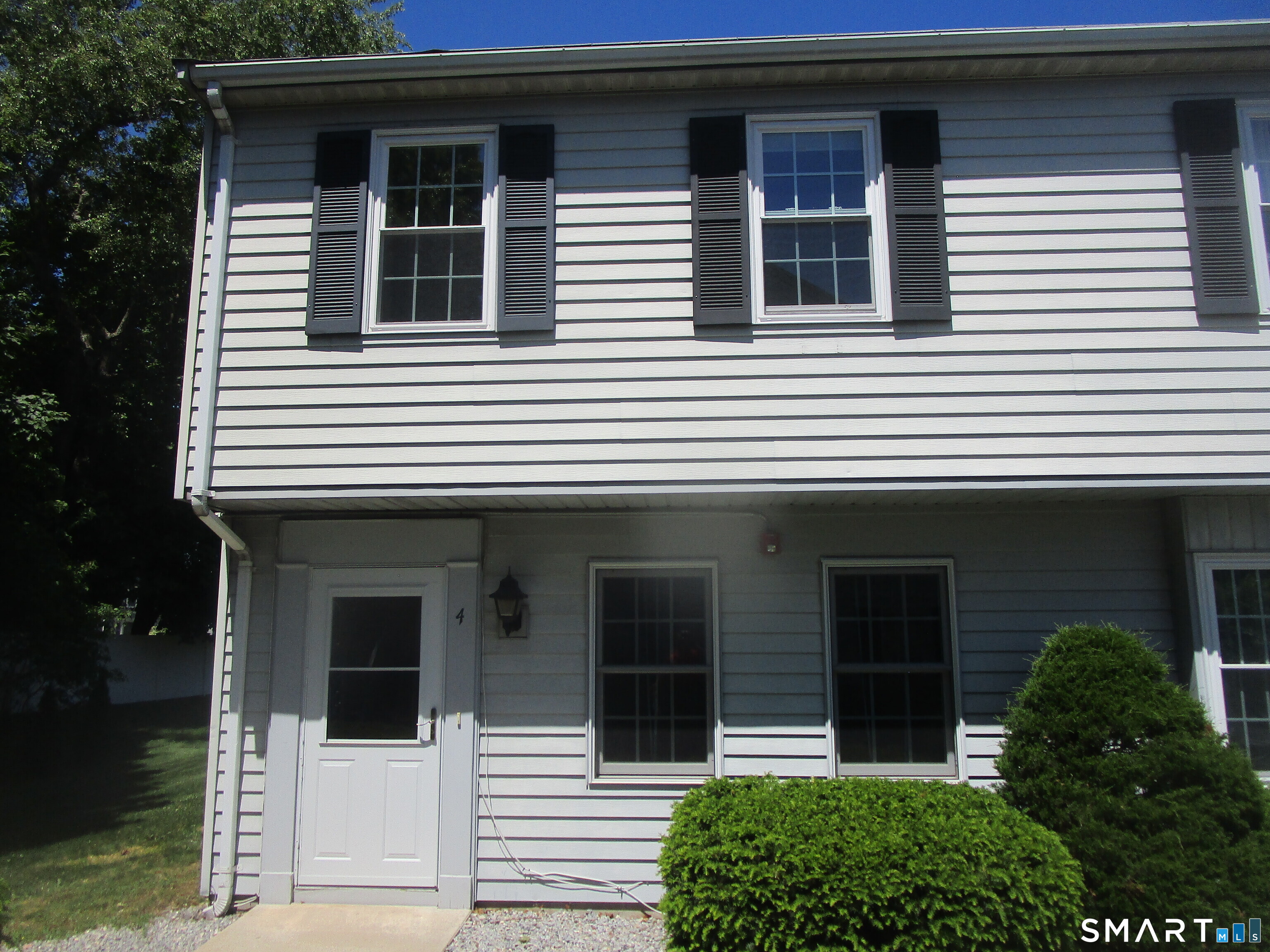 4 Founders Village Clinton CT 06413