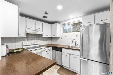 72 Shepards Knoll Drive Hamden CT 06514