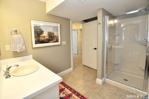 2 Schuyler Lane Bloomfield CT 06002
