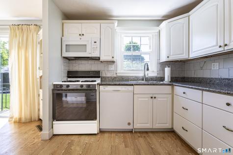 27 Esquire Drive Manchester CT 06042