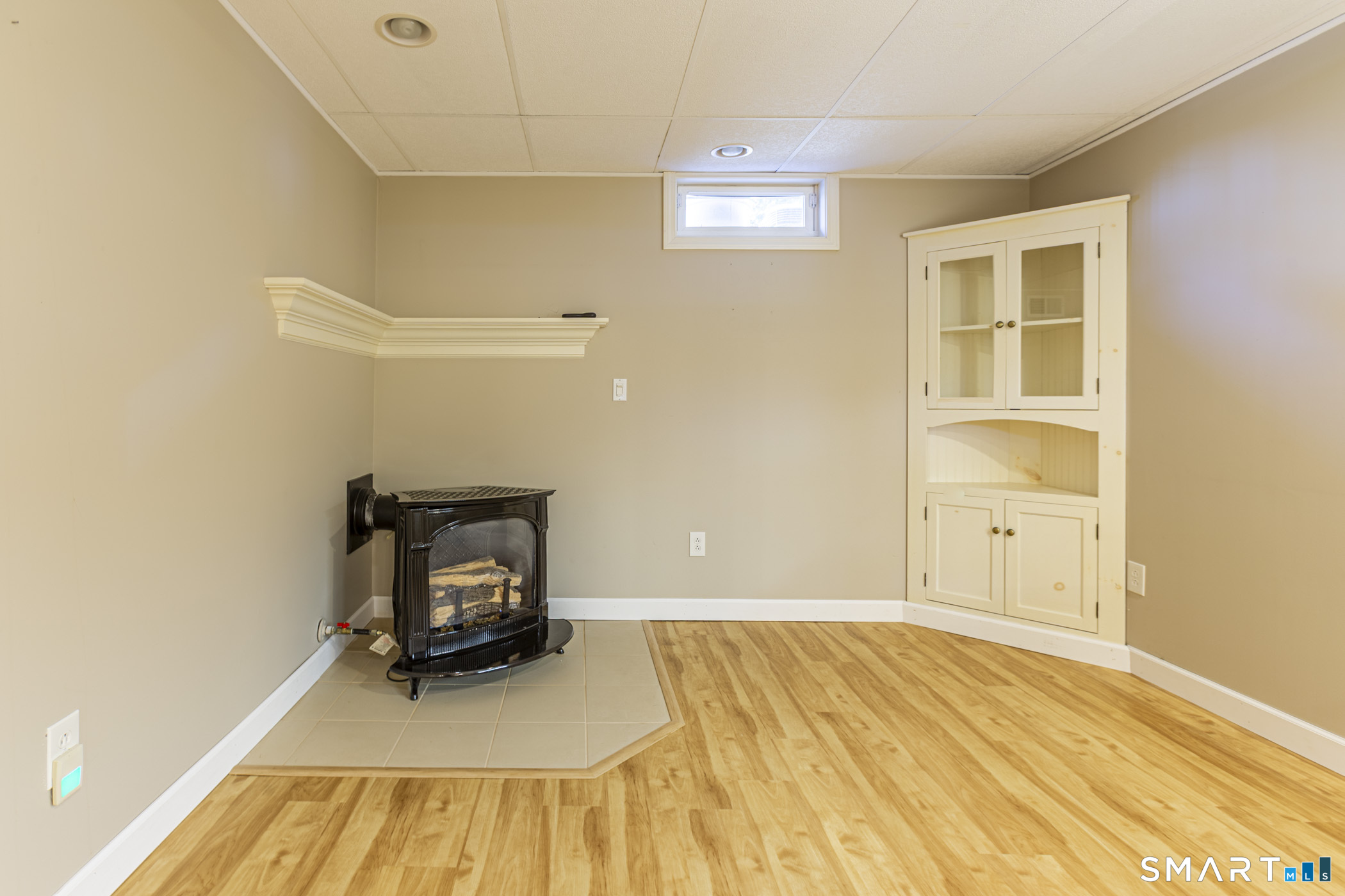 27 Esquire Drive Manchester CT 06042