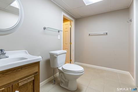 27 Esquire Drive Manchester CT 06042
