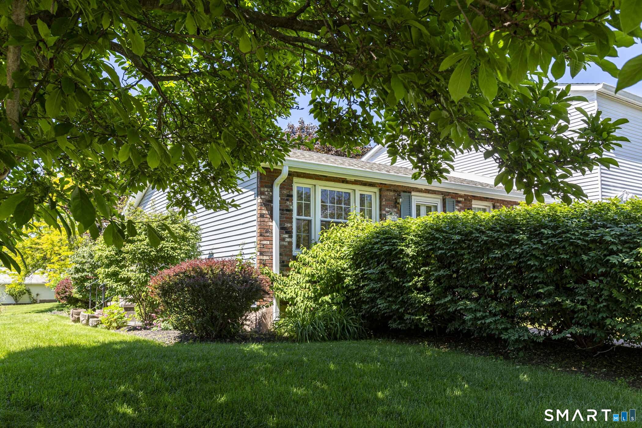 27 Esquire Drive Manchester CT 06042
